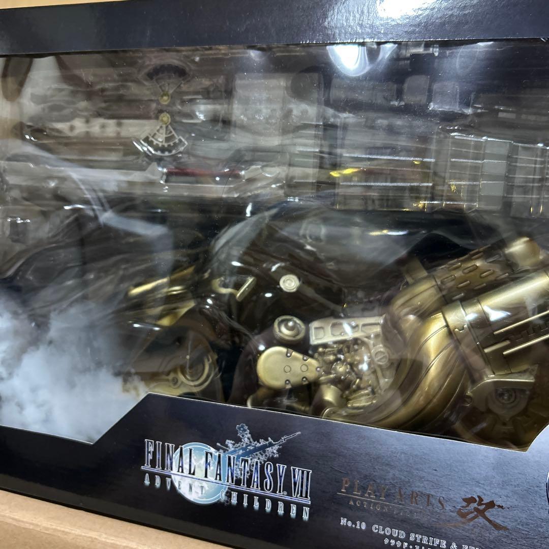 プレイアーツ改 クラウド・ストライフ & フェンリル