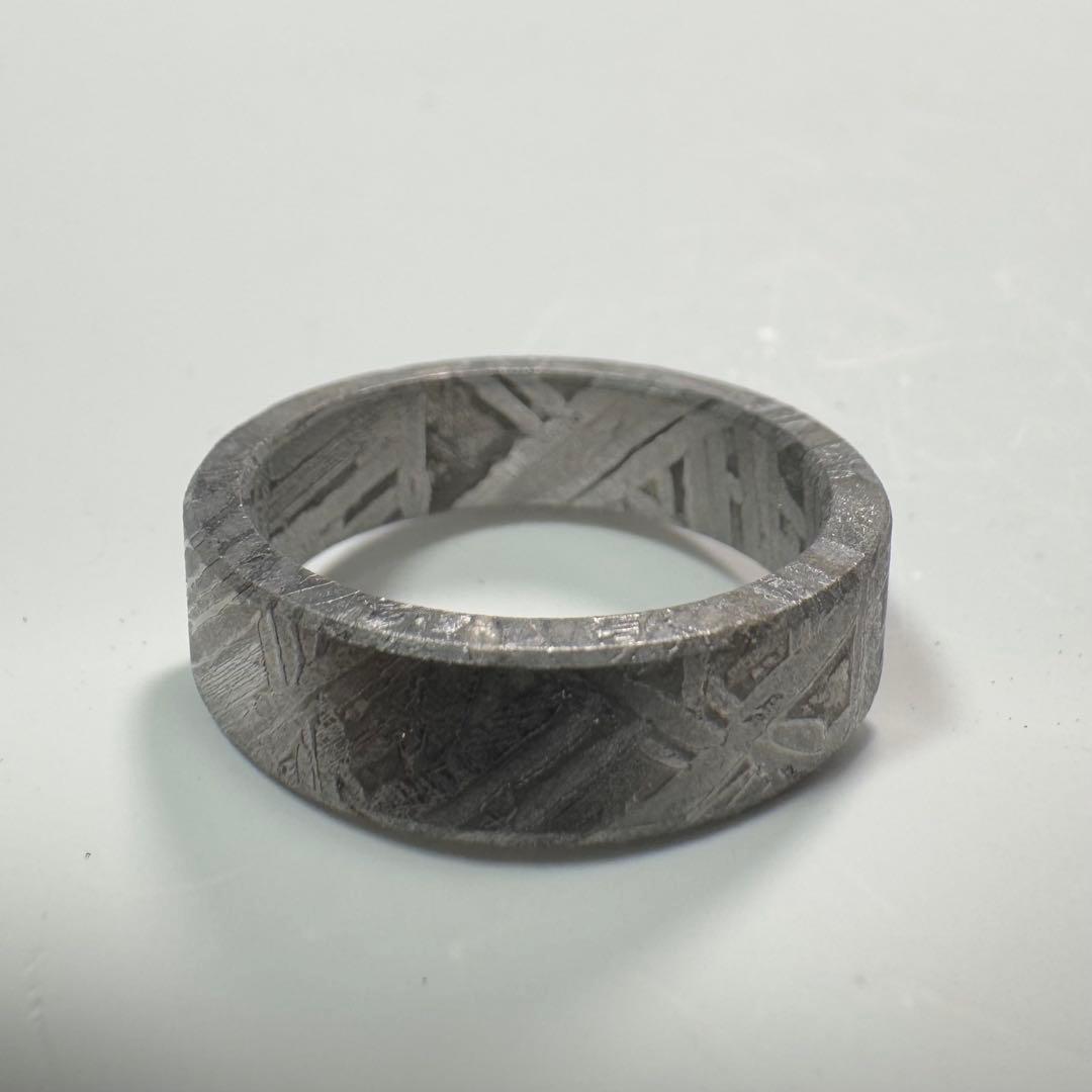 【宇宙の指輪】アルタイ隕石リング 原色　18.7mm ウィドマンシュテッテン模様