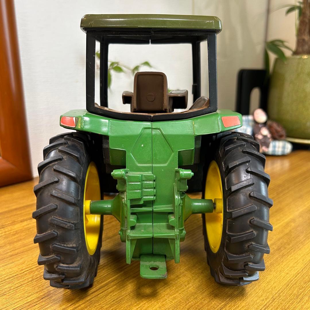 ジョンディア JOHN DEERE 8300 トラクター ミニカー 稀少