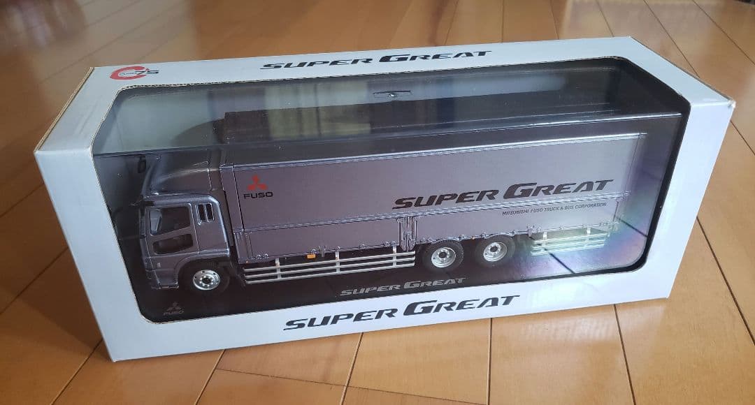 非売品　三菱ふそう 1/43 スーパーグレートミニカー