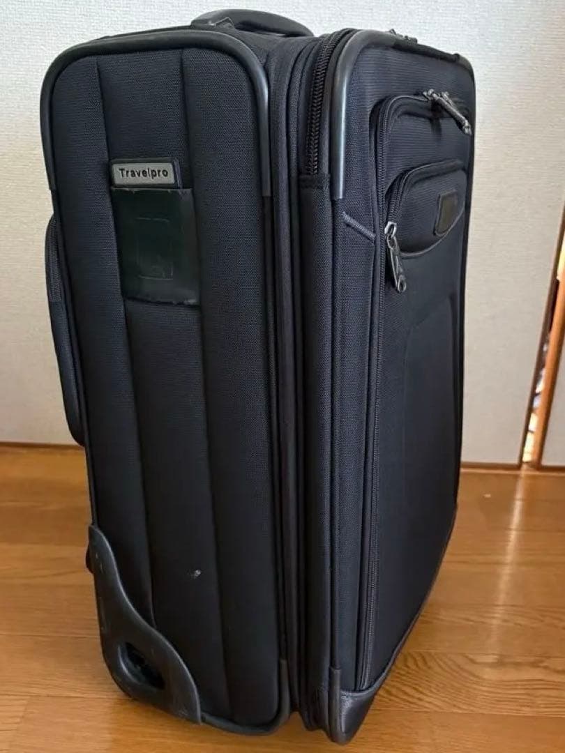 （古い割に使用感少なめ）Travelpro Crew7 機内持込　20x14x9