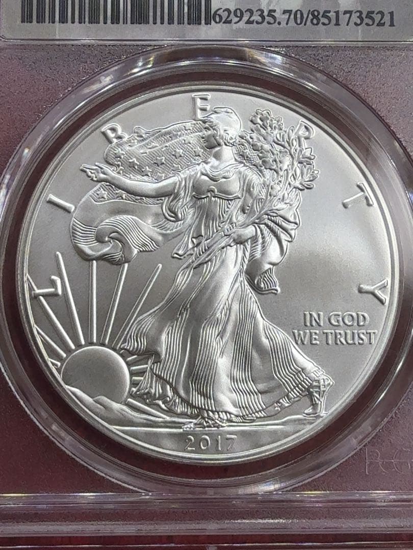 く*ん様 値下げ 2017年シルバーイーグル PCGS SP70 Burnish