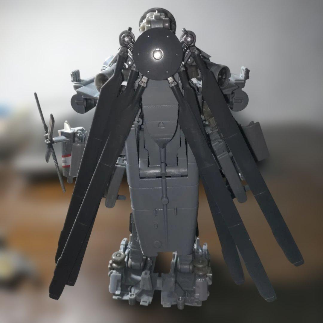 トランスフォーマースタジオシリーズ　ブラックアウト