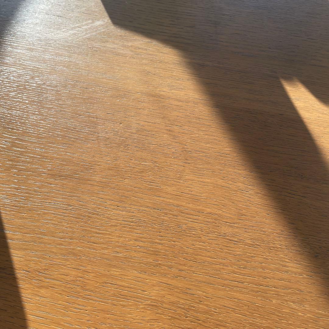 IKEAエーケダーレンダイニングテーブル