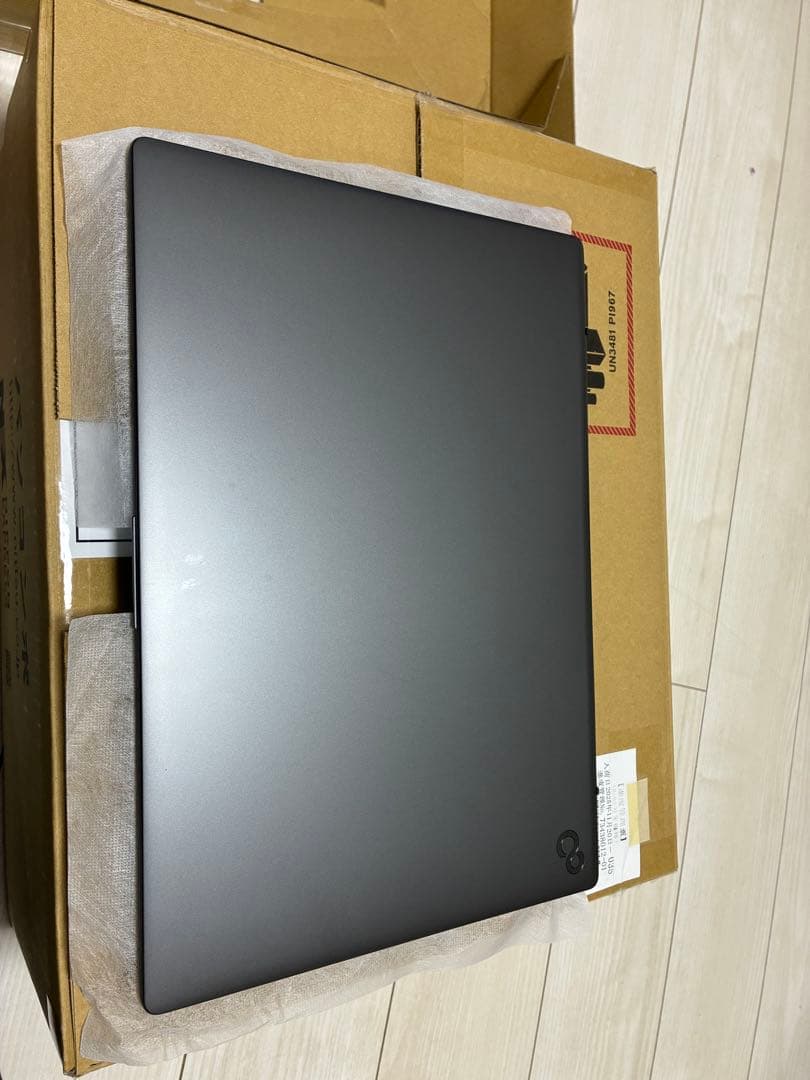 富士通 FMVA51J3BN