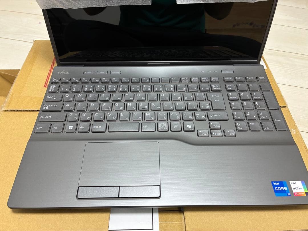 富士通 FMVA51J3BN