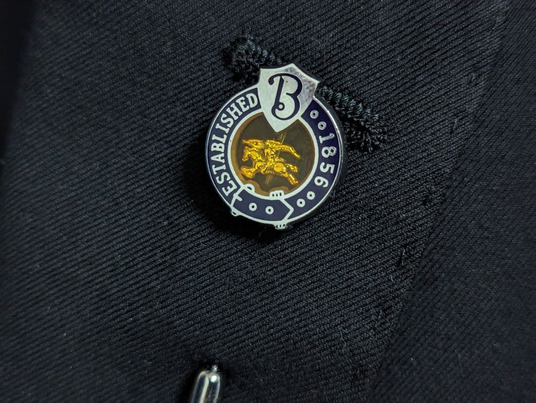 BURBERRY　ピンブローチ　No.1936