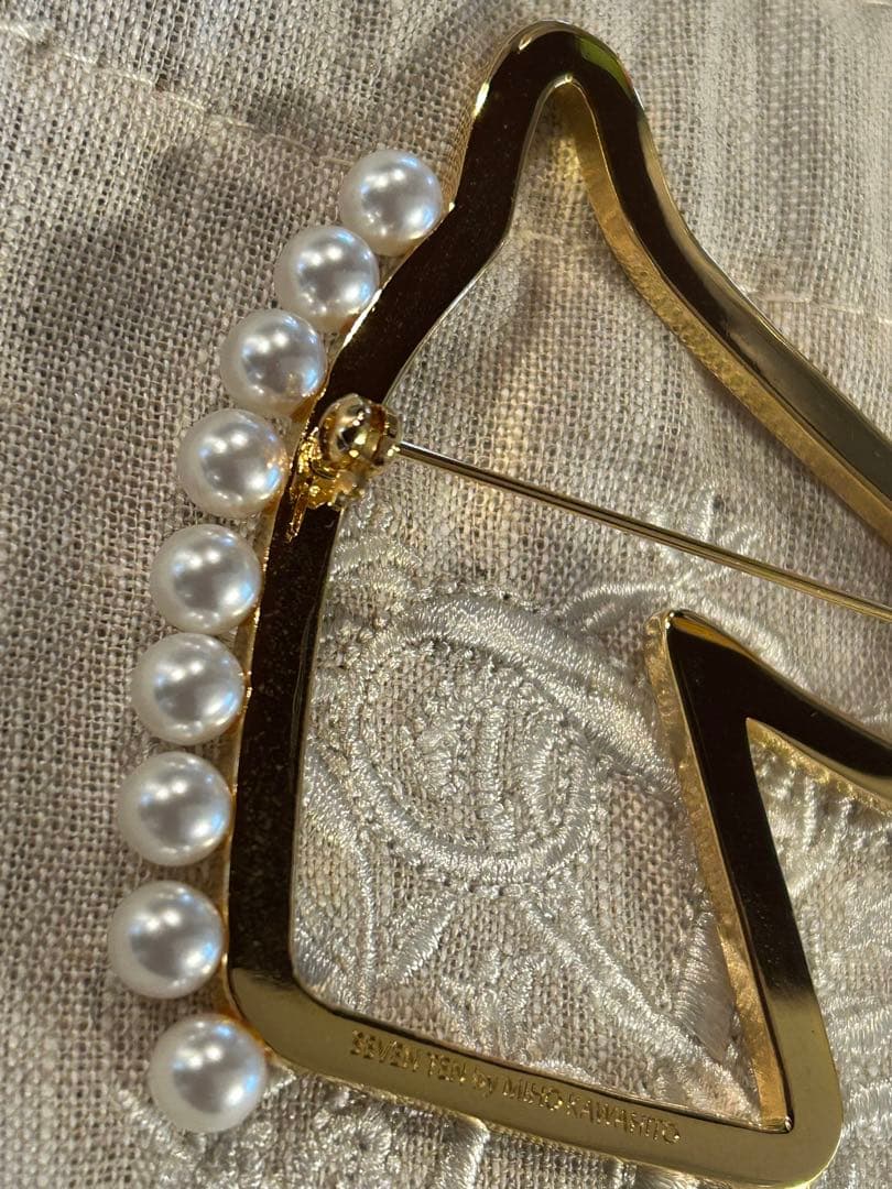 ◆新品未使用◆ セブンテン seventen ホースブローチ お馬さん パール