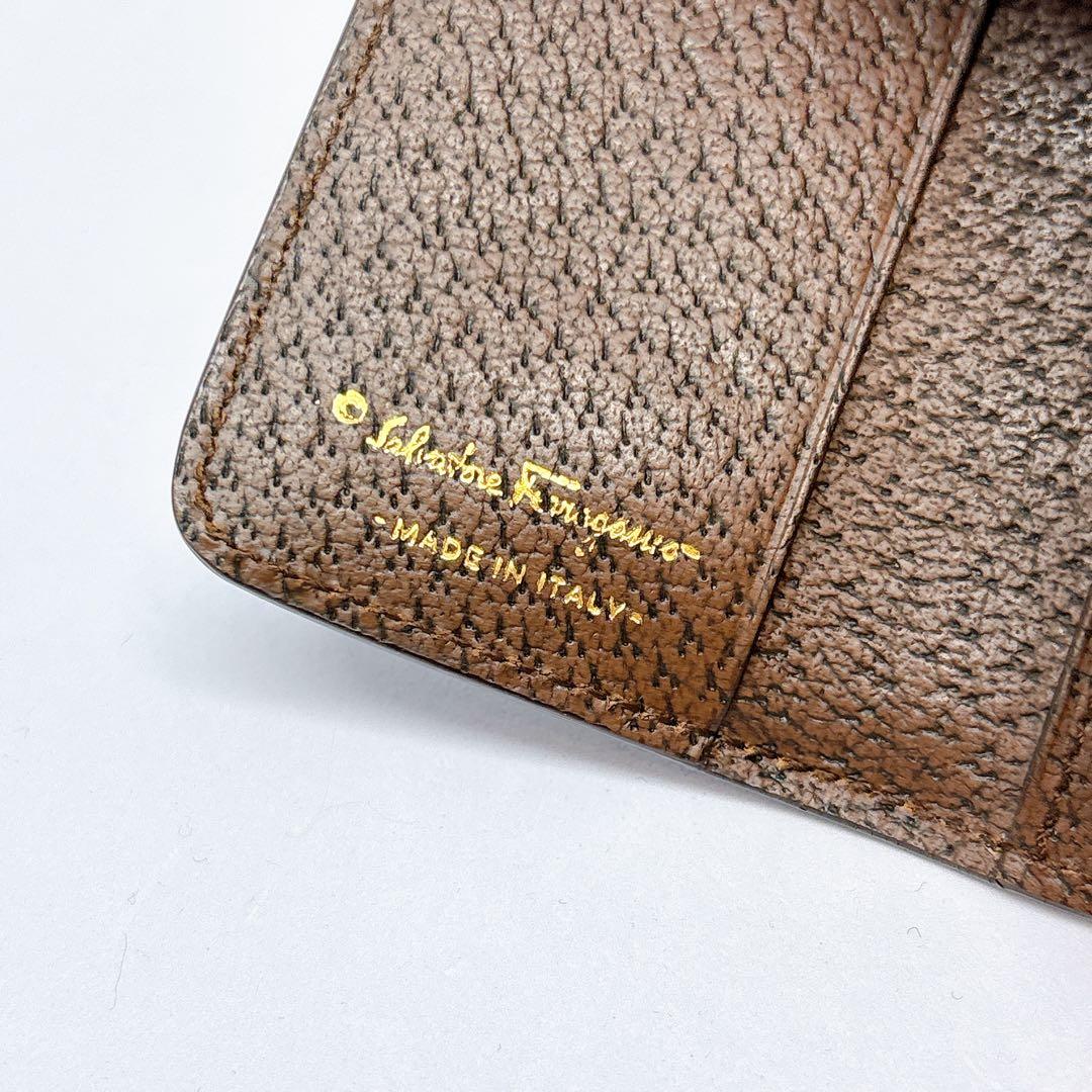 【美品】フェラガモ レザー ガンチーニ 6連 キーケース ピッグレザー