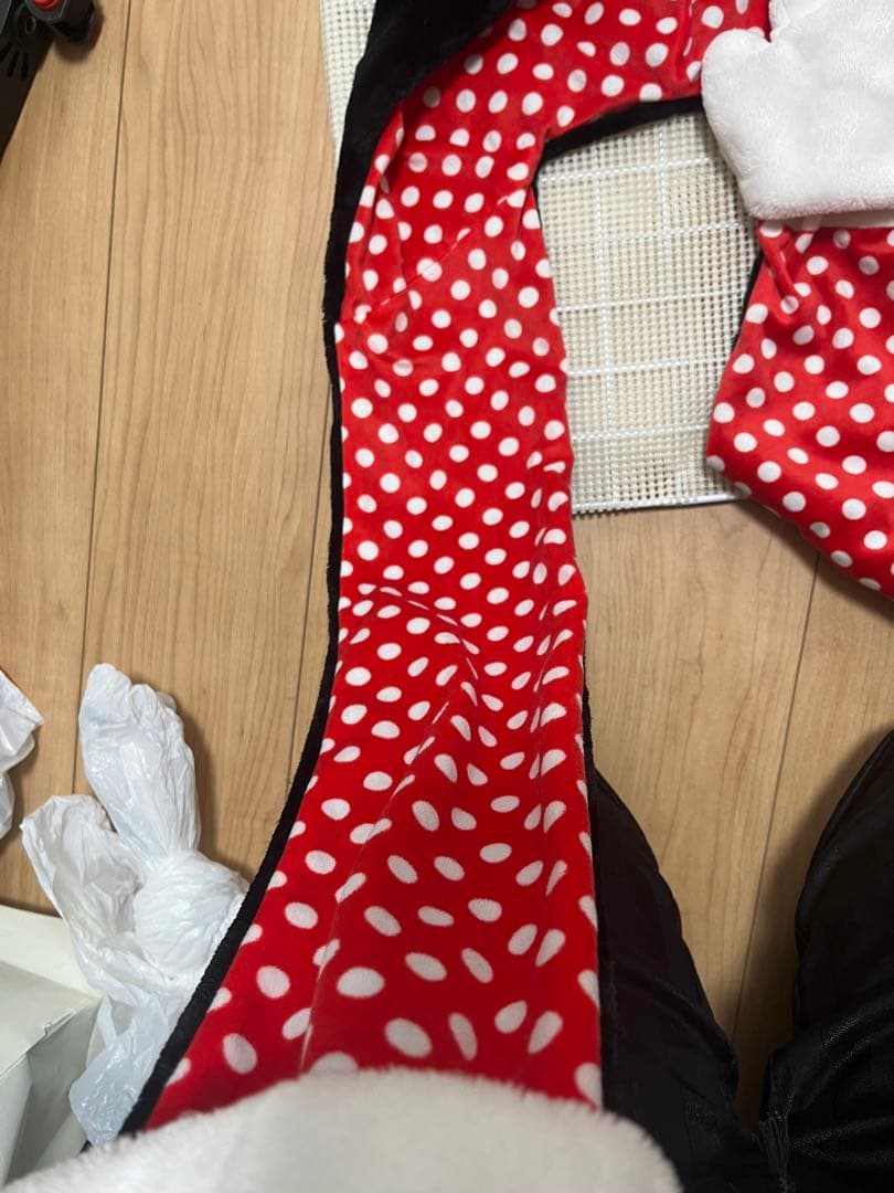 早い者勝ち　ディズニー　ミニーマウス　手袋付き　マフラーファンキャップ