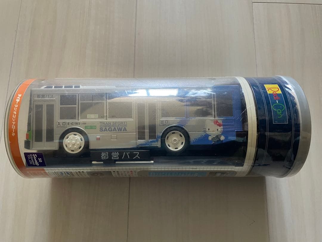 ハローキティRCカー 佐川急便コラボ　ハローキティ