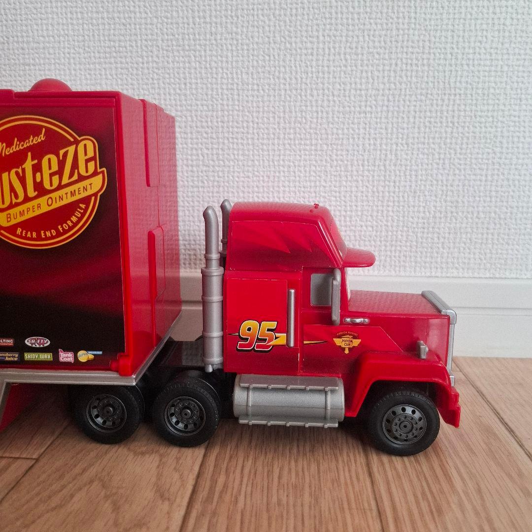 カーズトミカ たくさんのせよう！大きなマック