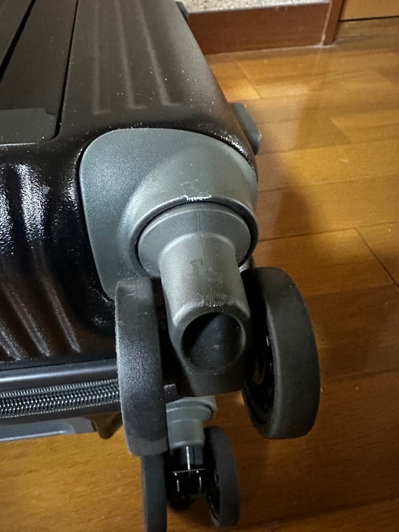 INV30 イノベータースーツケース