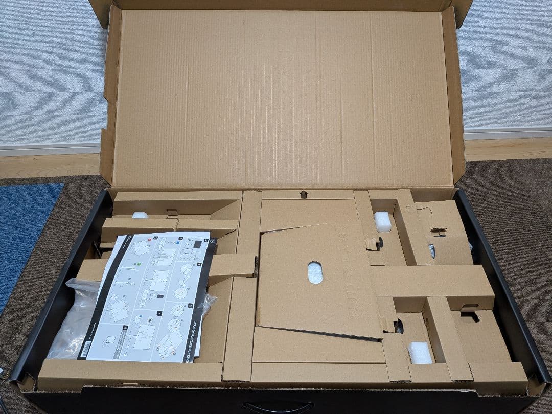 Dell U3223QE 31.5インチ 4K ハブモニター