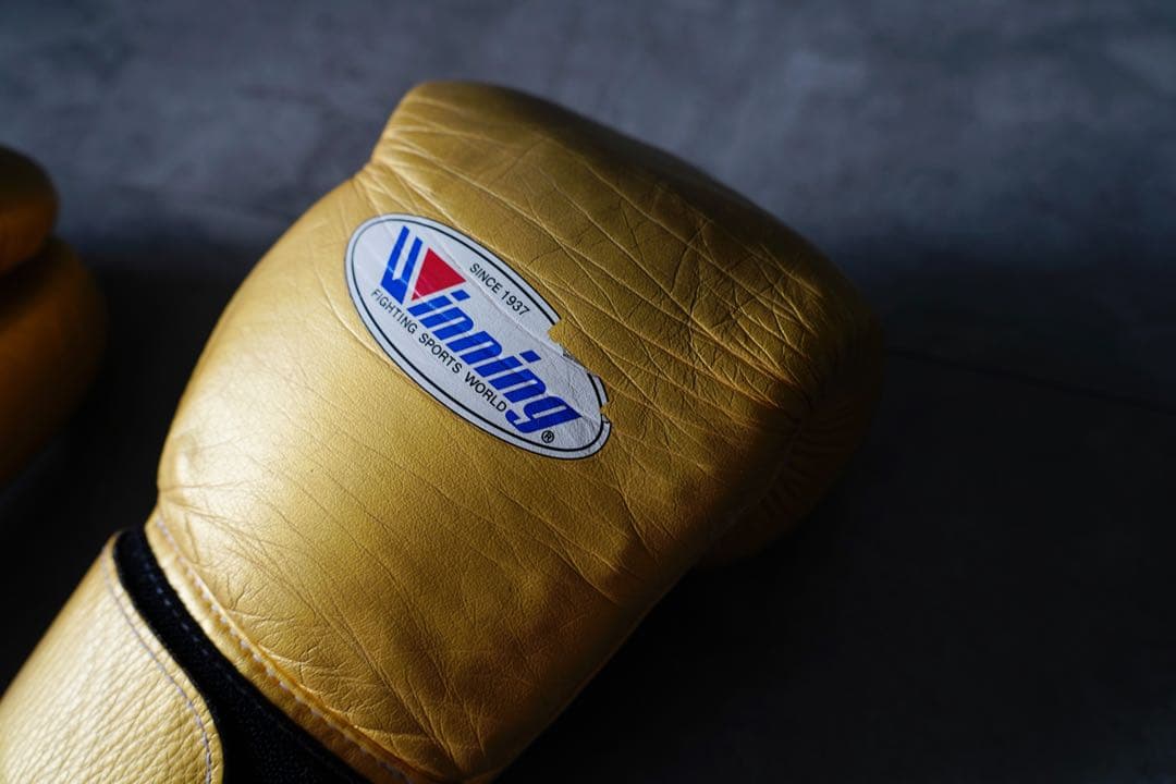 レア！！井上尚弥、武尊使用のゴールドwinning 8オンス　ゴールデングローブ