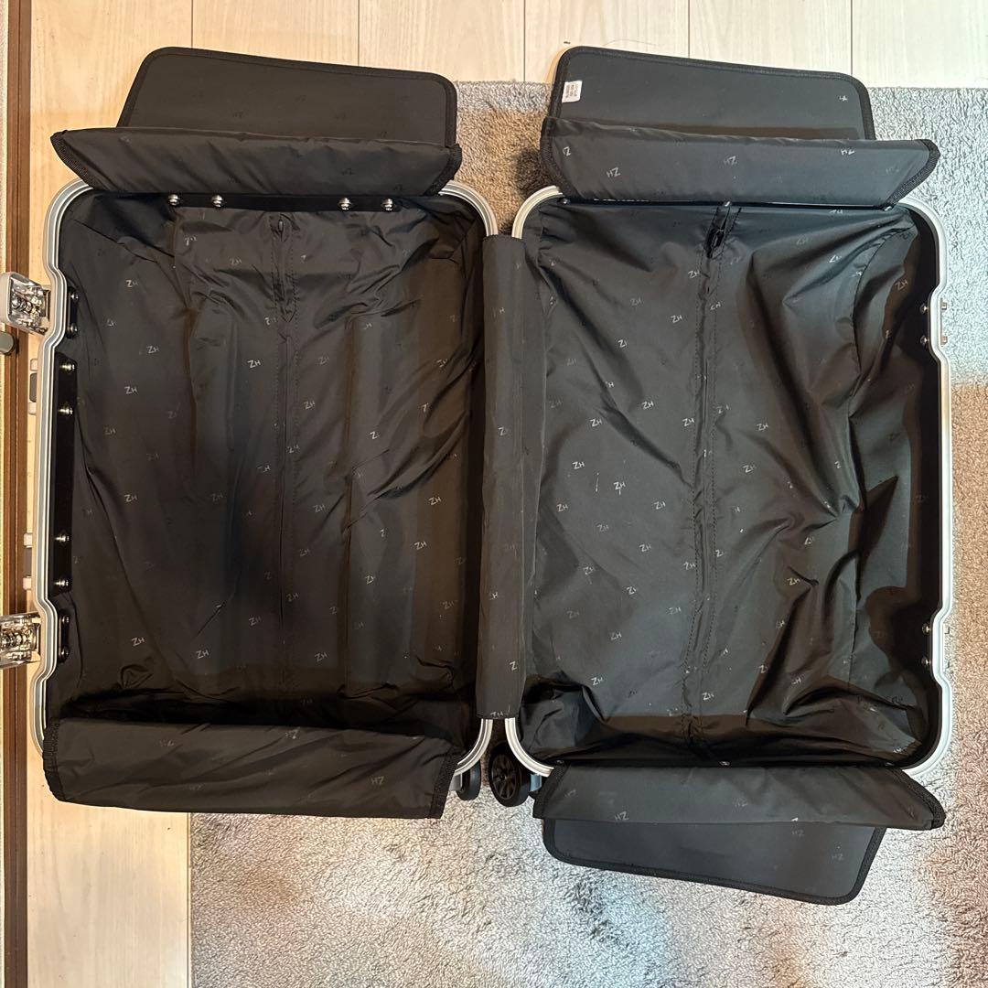【KK】　ゼロハリバートン　スーツケース 31Ｌ