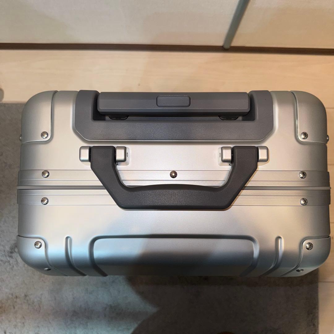 【KK】　ゼロハリバートン　スーツケース 31Ｌ