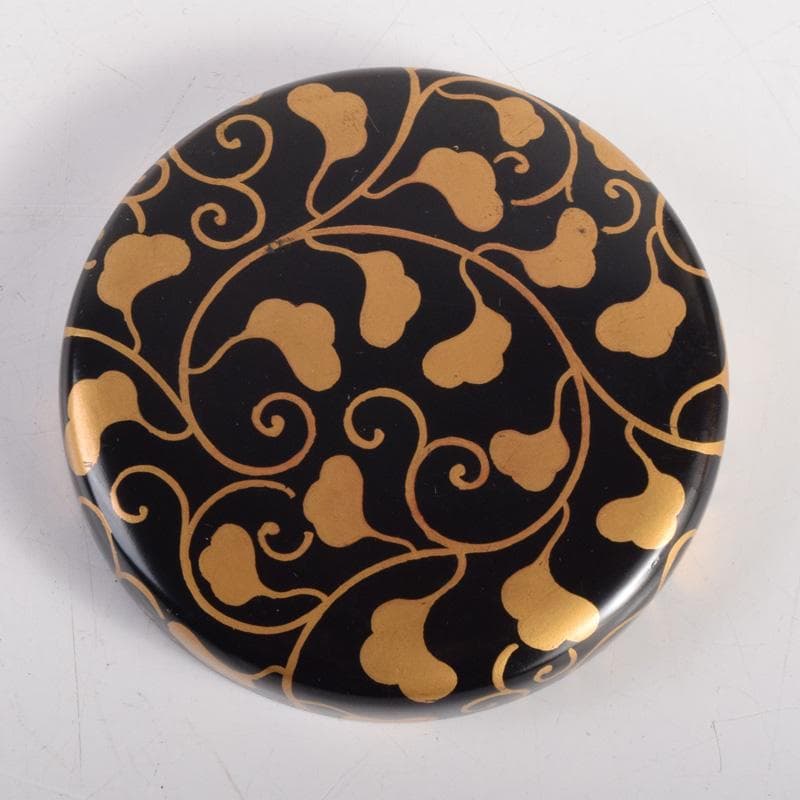 茶道具　黒漆塗　金彩蒔絵　草文　香合　時代箱付　V　8276