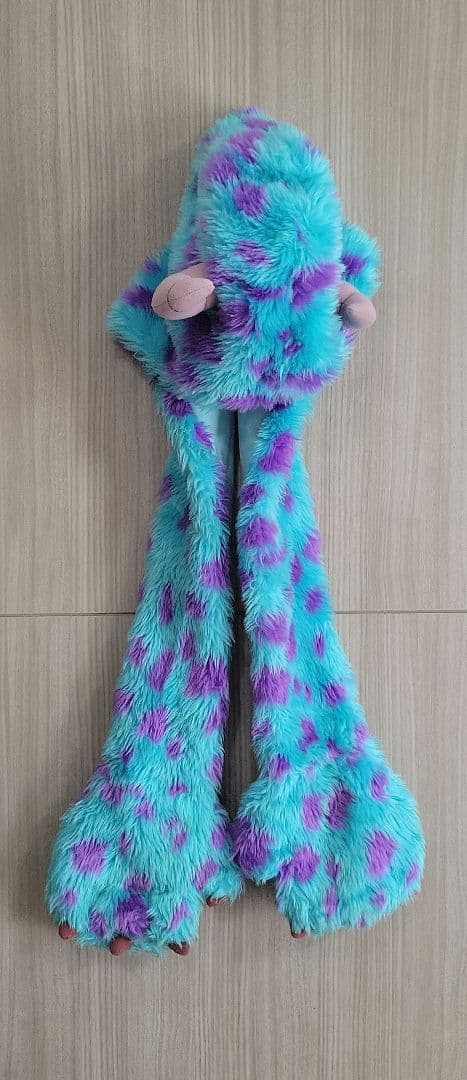 ディズニー　サリー　手袋　マフラーキャップ　ファンキャップ　帽子　2個セット