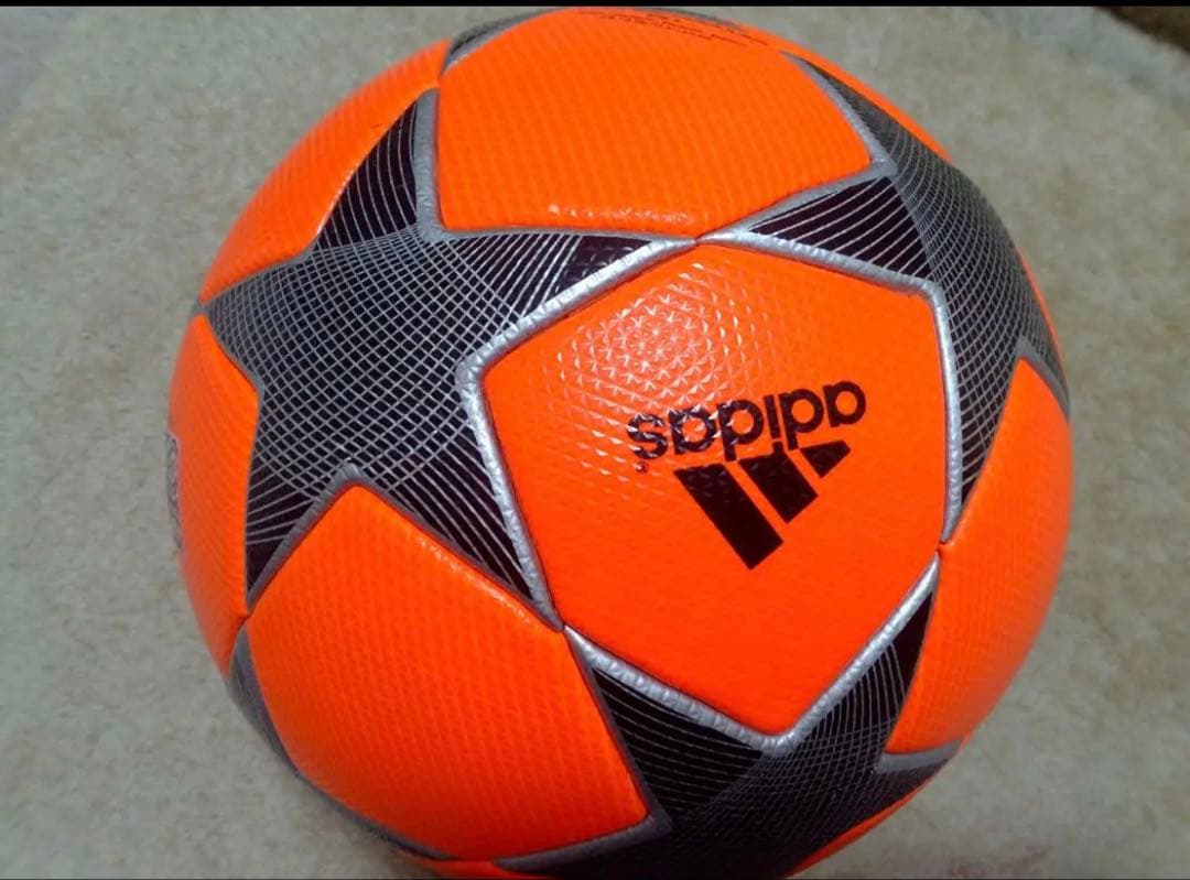 S*y様 【激レア】チャンピオンズリーグ フィナーレ 5号 公式試合球 サッカー