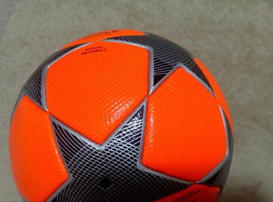 S*y様 【激レア】チャンピオンズリーグ フィナーレ 5号 公式試合球 サッカー