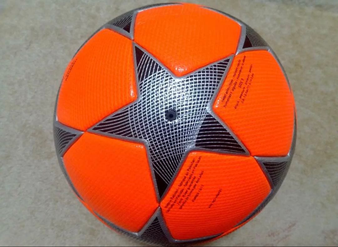 S*y様 【激レア】チャンピオンズリーグ フィナーレ 5号 公式試合球 サッカー