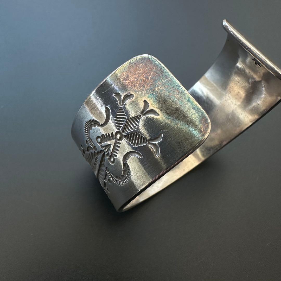 Navajo Edison Sandy Smith スタンプワーク バングル