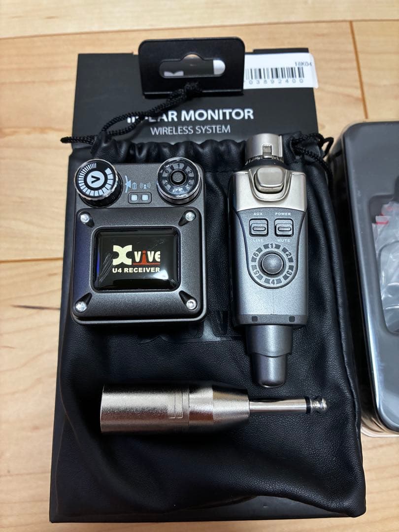 Xvive ( エックスバイブ ) XV-U4 イヤーモニター