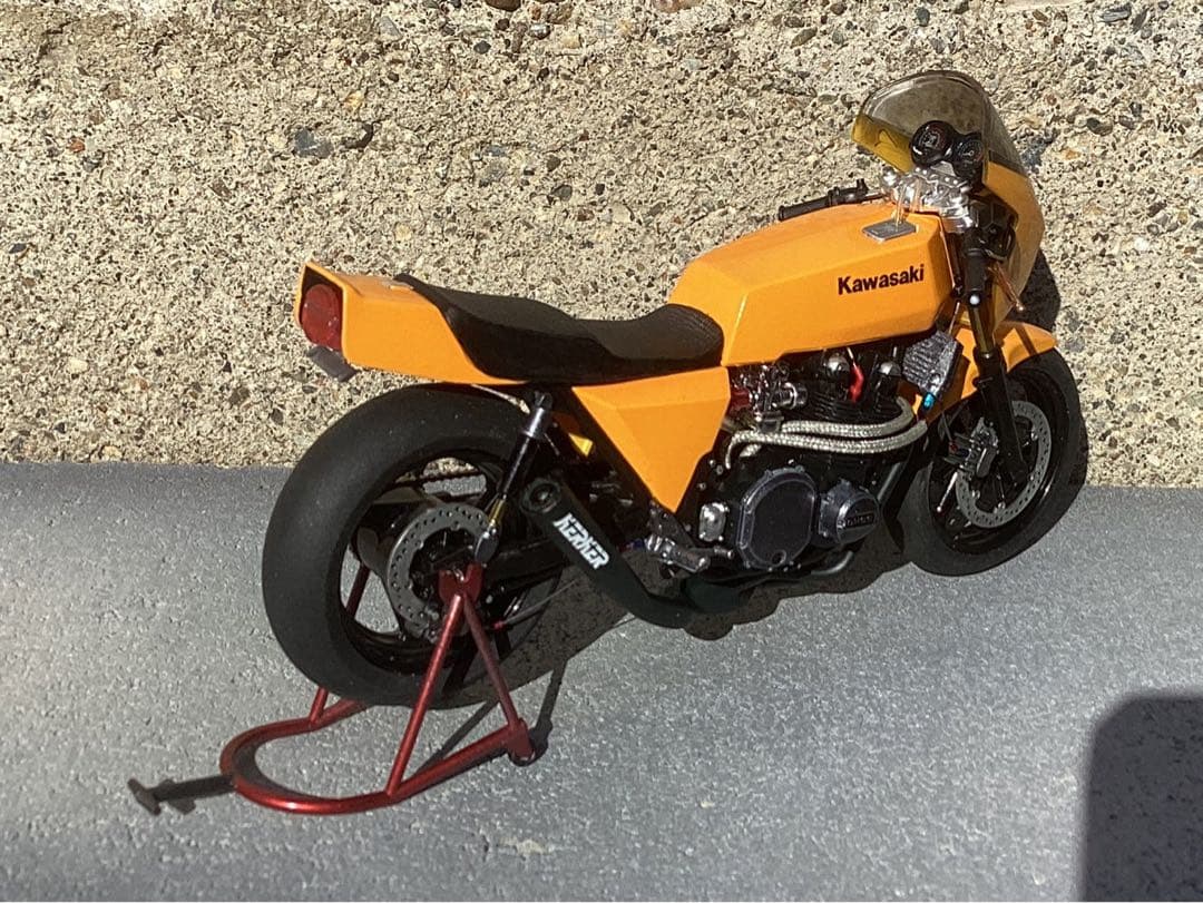 メカザワ バイクプラモデル族車　アオシマ1/12 Z1-R (ジャンク品)