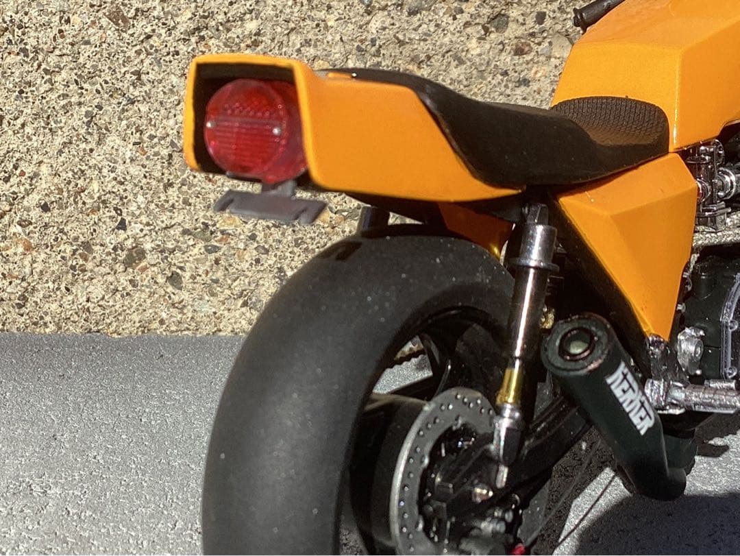 メカザワ バイクプラモデル族車　アオシマ1/12 Z1-R (ジャンク品)