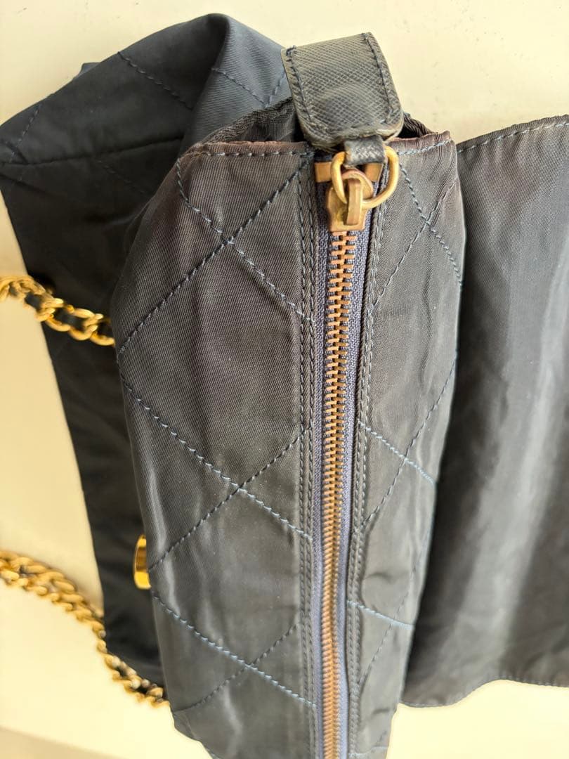 PRADA（プラダ）チェーンショルダーバッグ　ナイロン