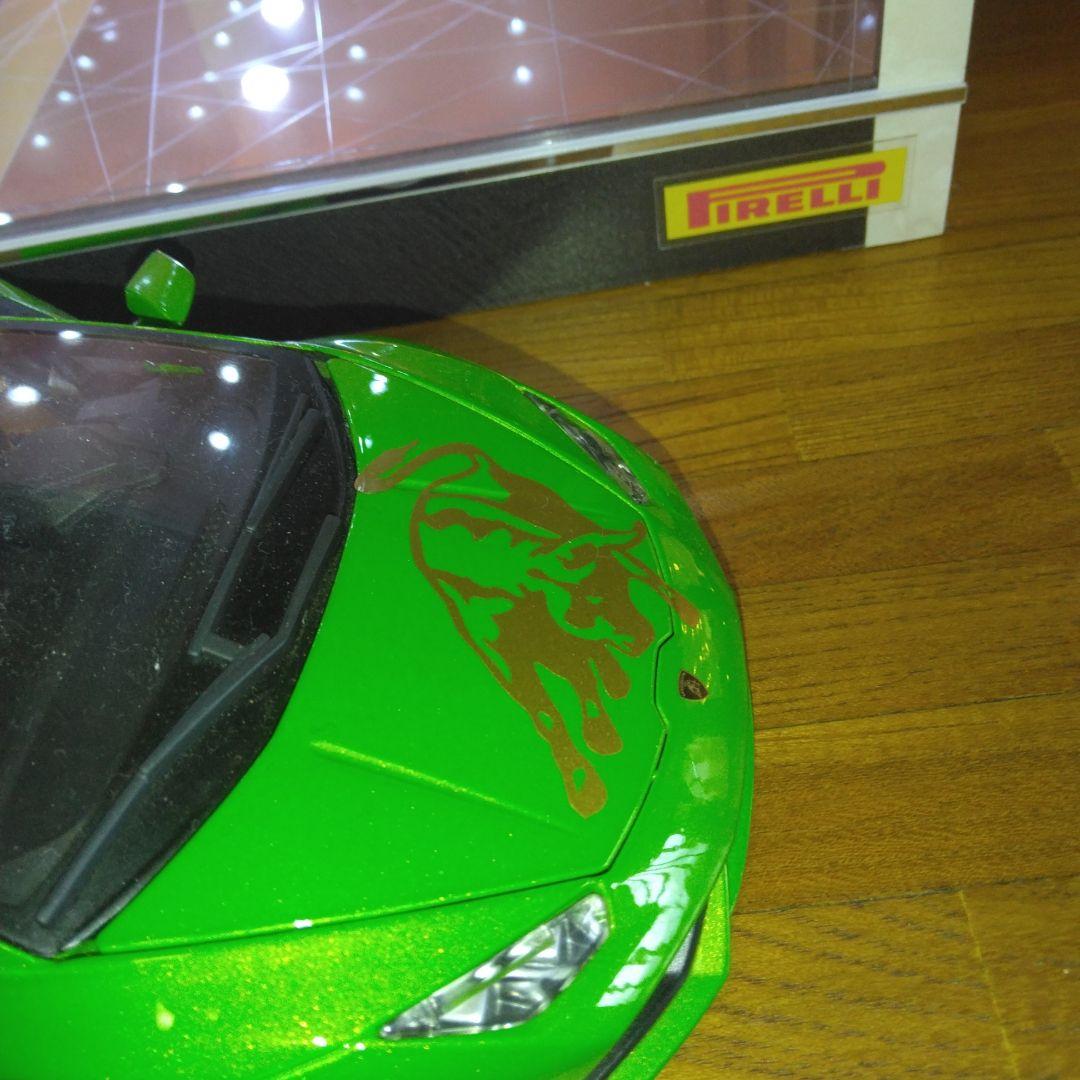 フェラーリ＆ランボルギーニショーケース＆ミニカーセットです。