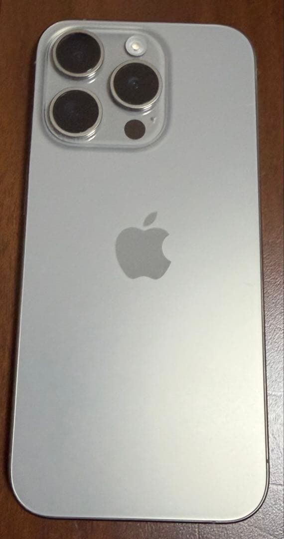 ちる　Apple iPhone 15 Pro 256GB SIMフリー