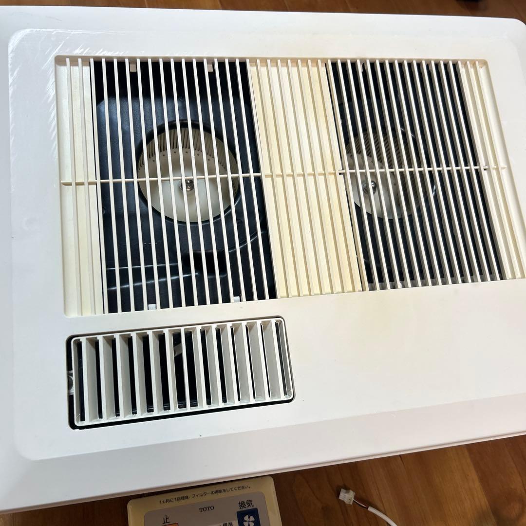 TOTO トウトウ　浴室換気暖房乾燥機　TYK150 三乾王