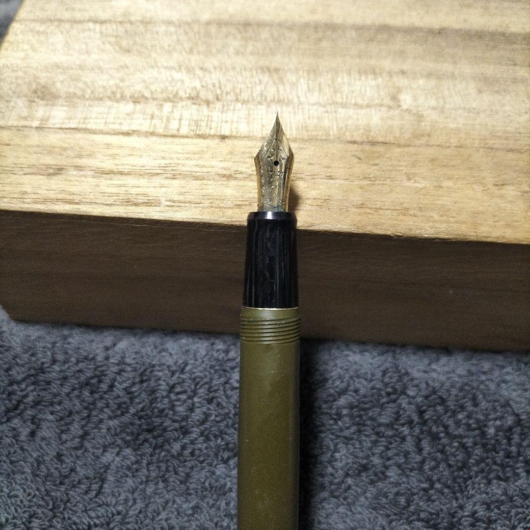 14K PILOT オリーブグリーン 万年筆 金属製