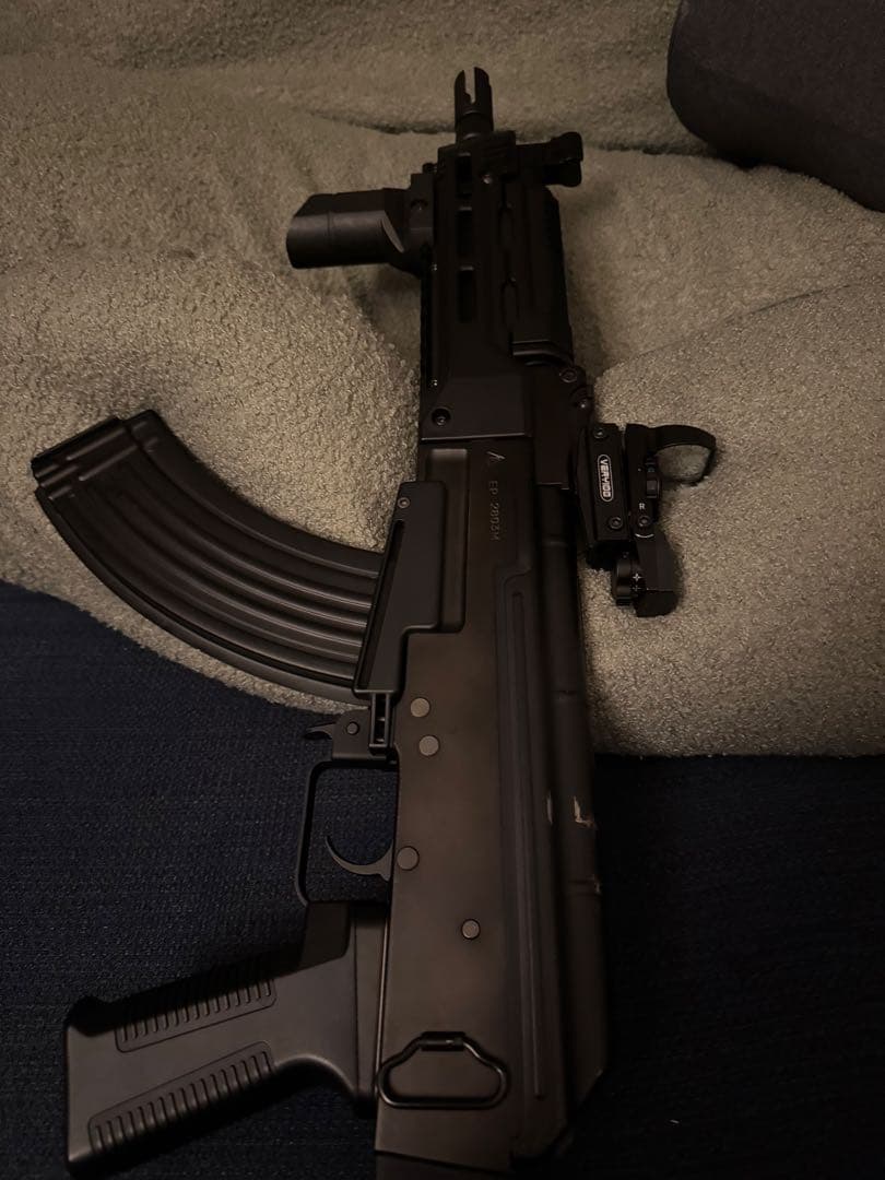 東京マルイAKストーム　ドットサイト&フォアグリップ付