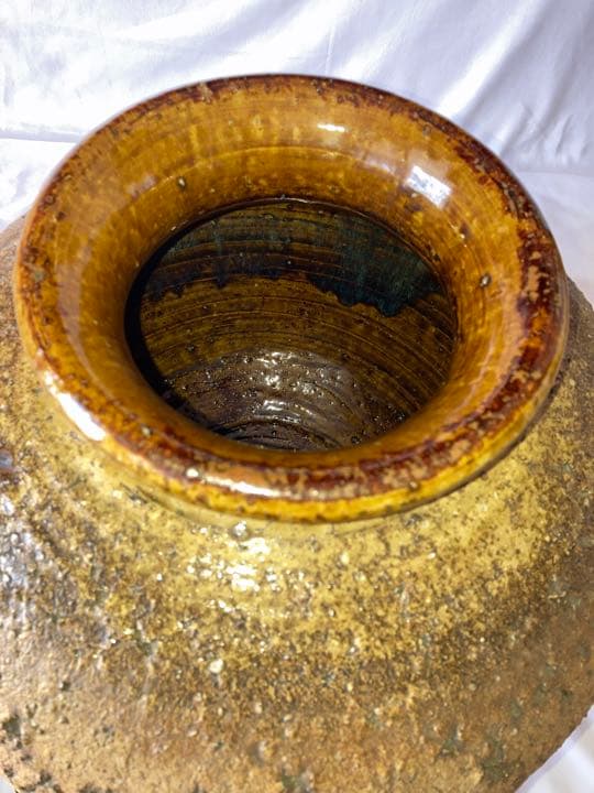 壺　美濃焼　外径34cm  鬼肌