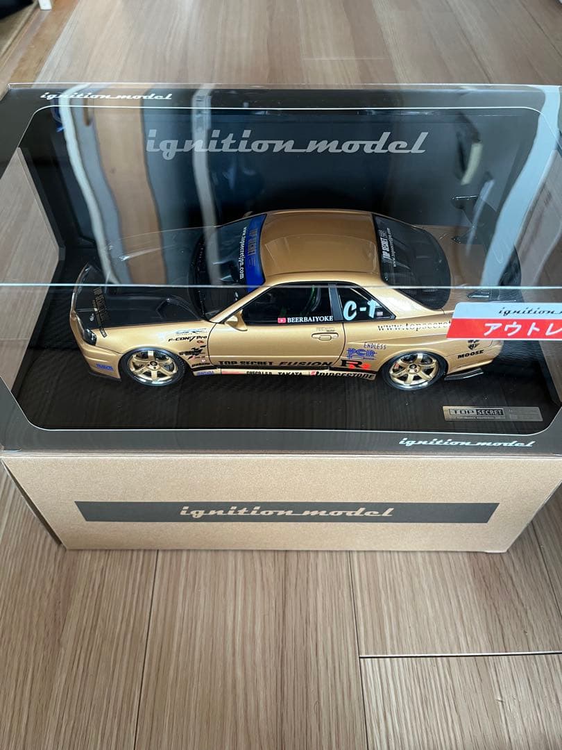 1/18IG3847 TOP SECRET 34GT-R（BNR34）GOLD