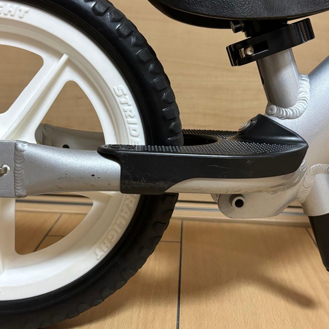 【良品】ストライダー プロ バランスバイク 12インチ シルバー キックバイク
