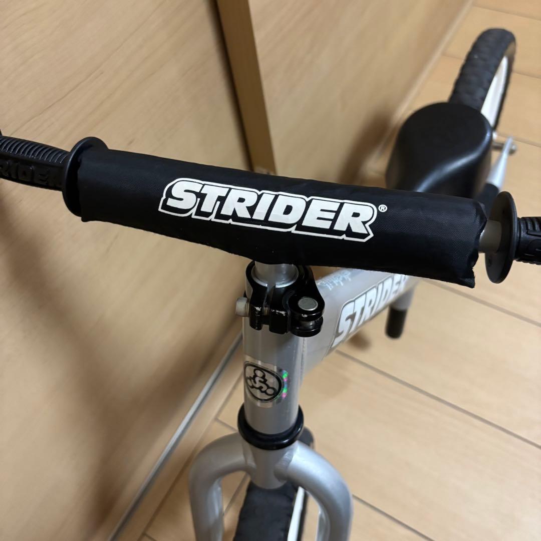 【良品】ストライダー プロ バランスバイク 12インチ シルバー キックバイク