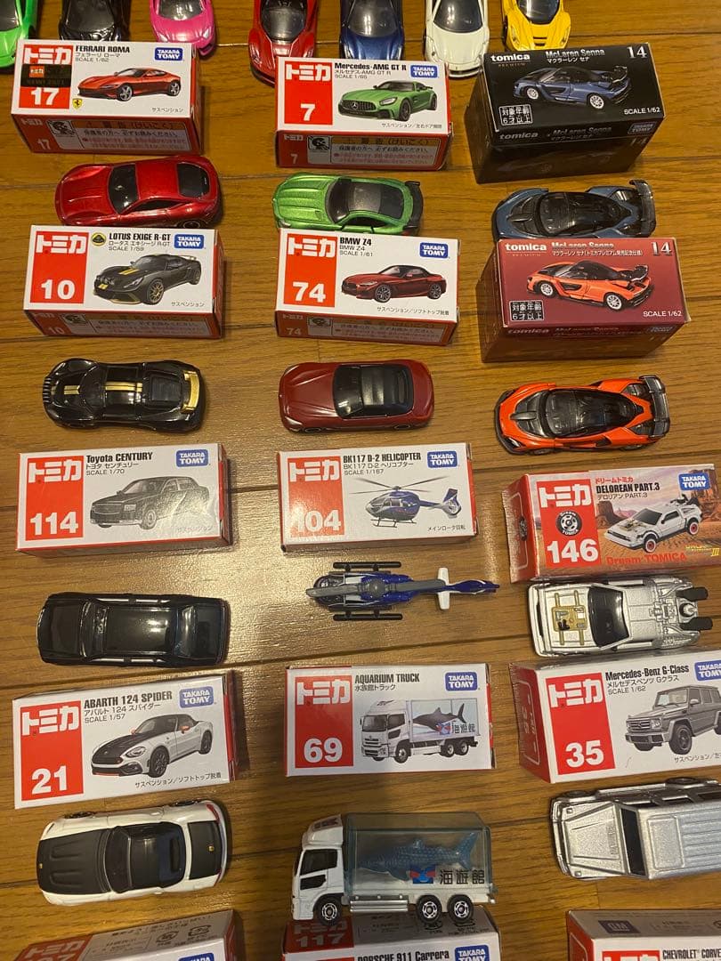 トミカ(主に外車)34台&マックトミカ5台&2段ケース×2個