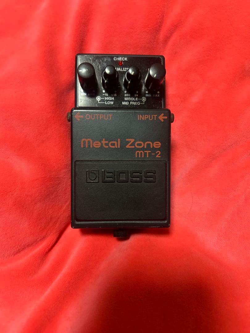 BOSS メタルゾーン MT-2