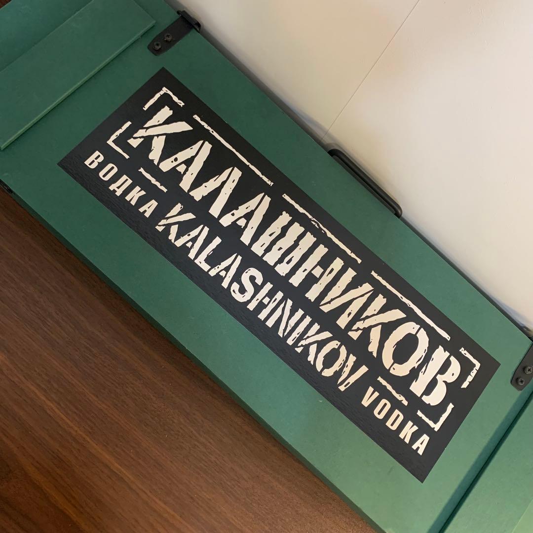 ⭐️カラシニコフ⭐️ウォッカ⭐️ライフル⭐️希少⭐️空ボトル⭐️空瓶⭐️箱⭐️ラドガ⭐️送料無料⭐️