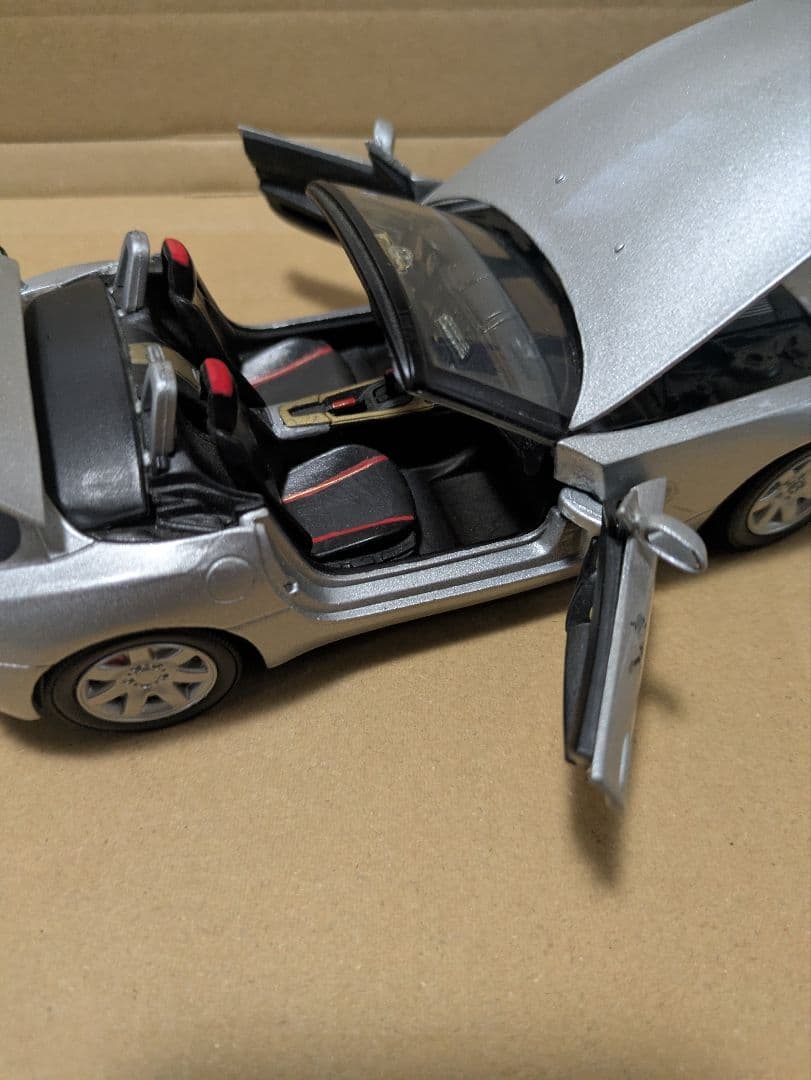 BMW Z4 シルバー　ミニカー　1/24