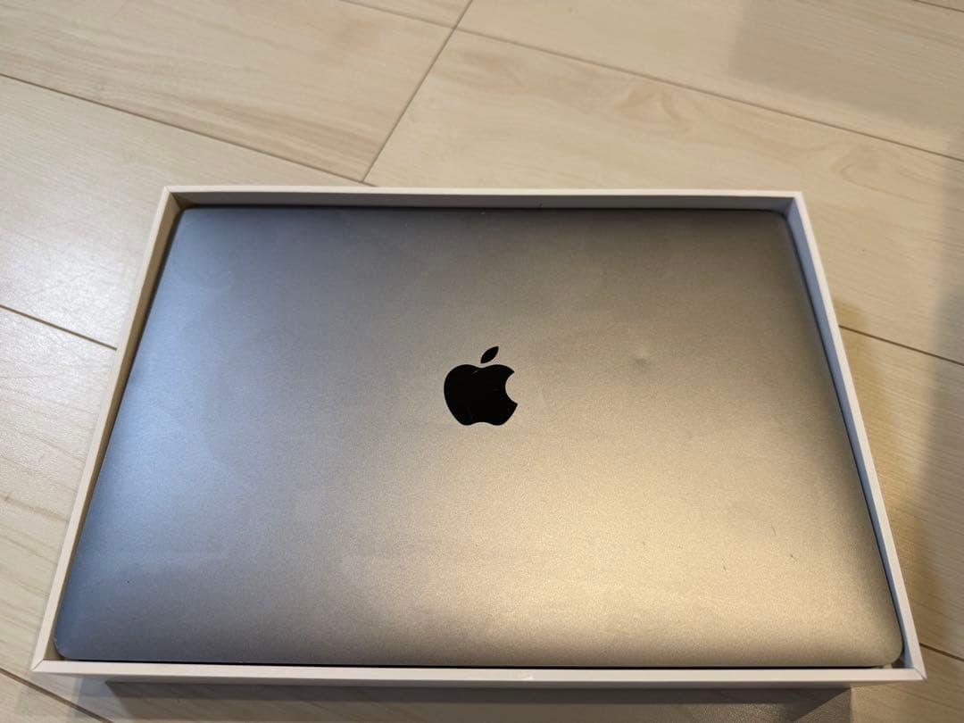 Apple MacBook Air 13インチ A1932