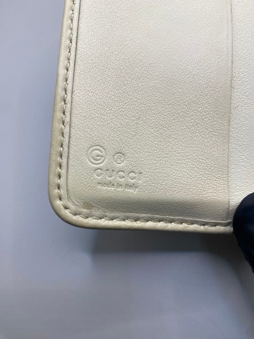 お*ん様 GUCCI グッチシマ　コンパクトラウンドファスナー　クリーム