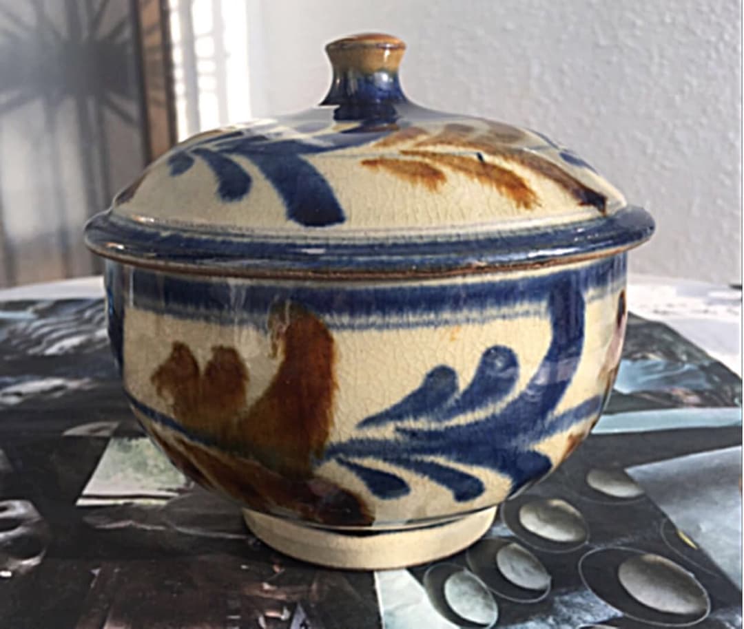 大嶺實清氏作タフラー　蓋付鉢（骨董）