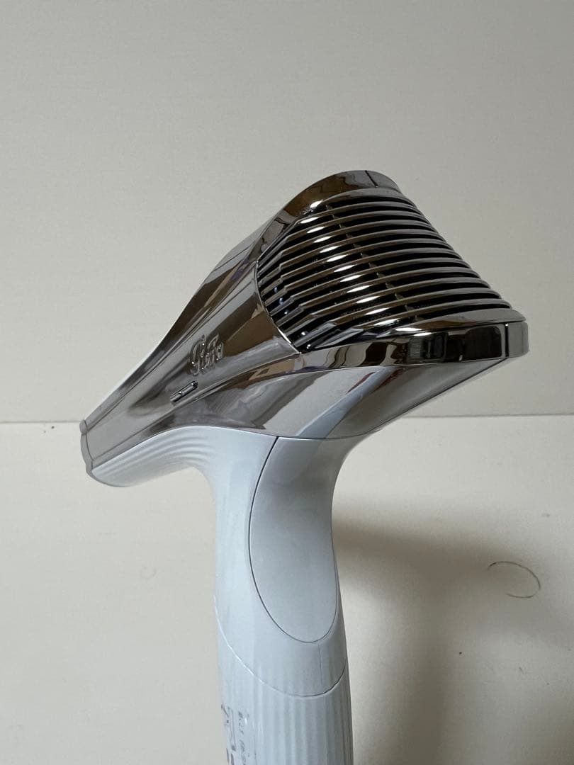 2025年製　ReFa ヘアドライヤー ホワイト