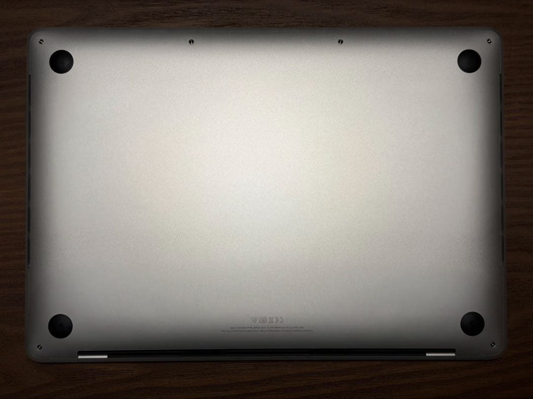 MacBookPro 13インチ 2019 2.4GHz 16GB