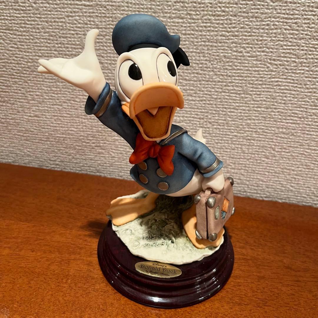 美品　ジョゼッペアルマーニ　ドナルドダック　人形　陶器　ディズニー　置物
